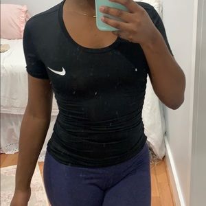 fitted Nike Pro-Black